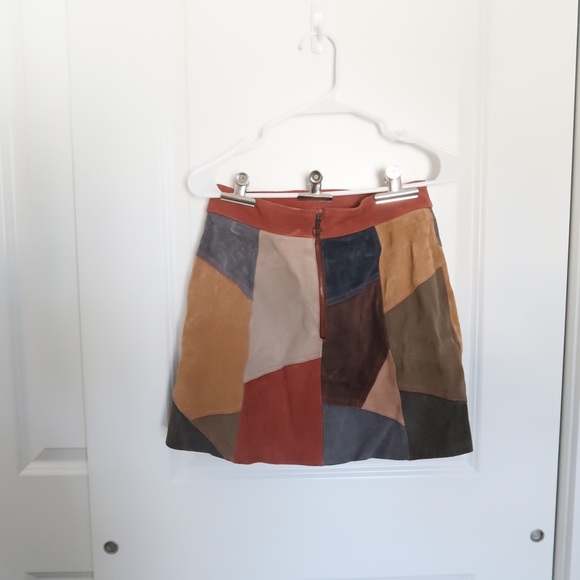 🚫SOLD zara trafaluc suede skirt - Picture 3 of 3